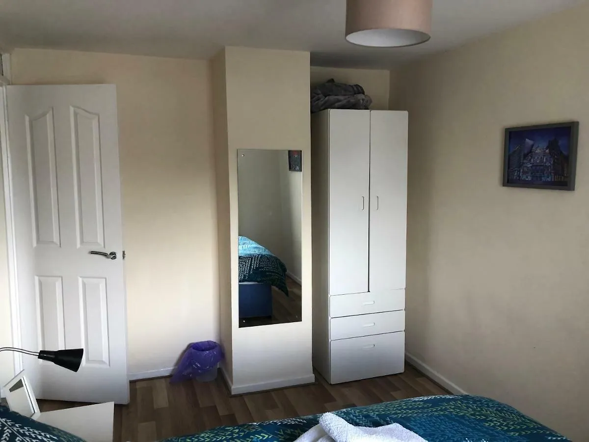 בלפסט Claire'S Airbnb 2 בית נופש